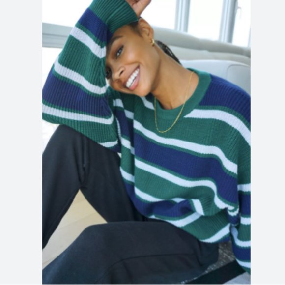 Aritzia Tna Century Sweater - Picture 6 of 11